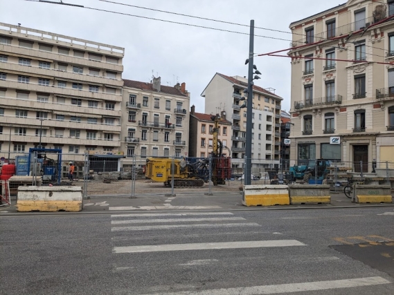 Tramway T6 à Lyon_3